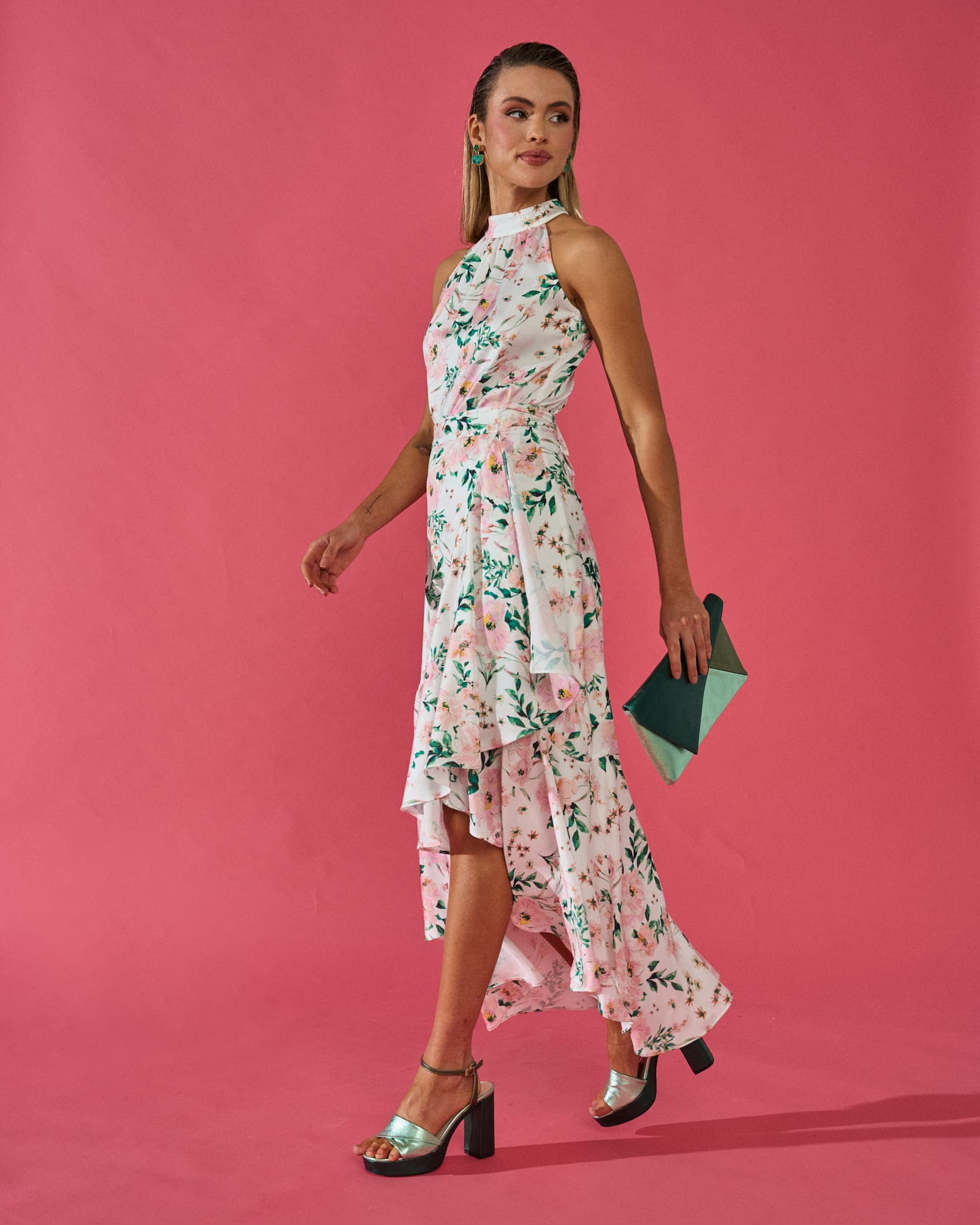 Falda invitada evento Amelie Estampado Floral Blanco midi efecto volante bajo cierre de lazo