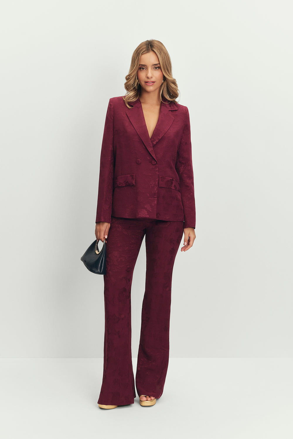 Miphai_Blazer_Chelsea_Berenjena_Invitada