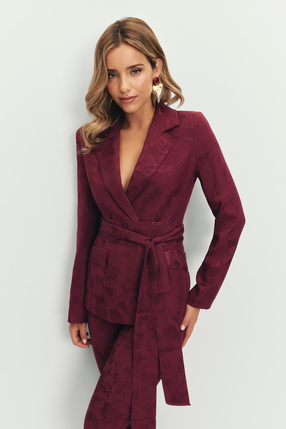 Miphai_Blazer_Chelsea_Berenjena_Invitada