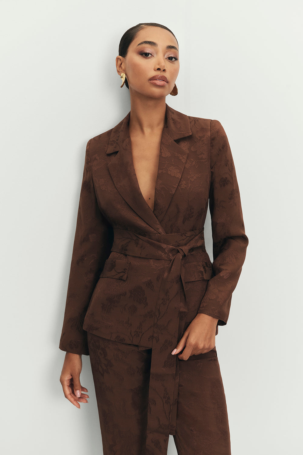 Miphai_Blazer_Chelsea_Marrón_Invitada