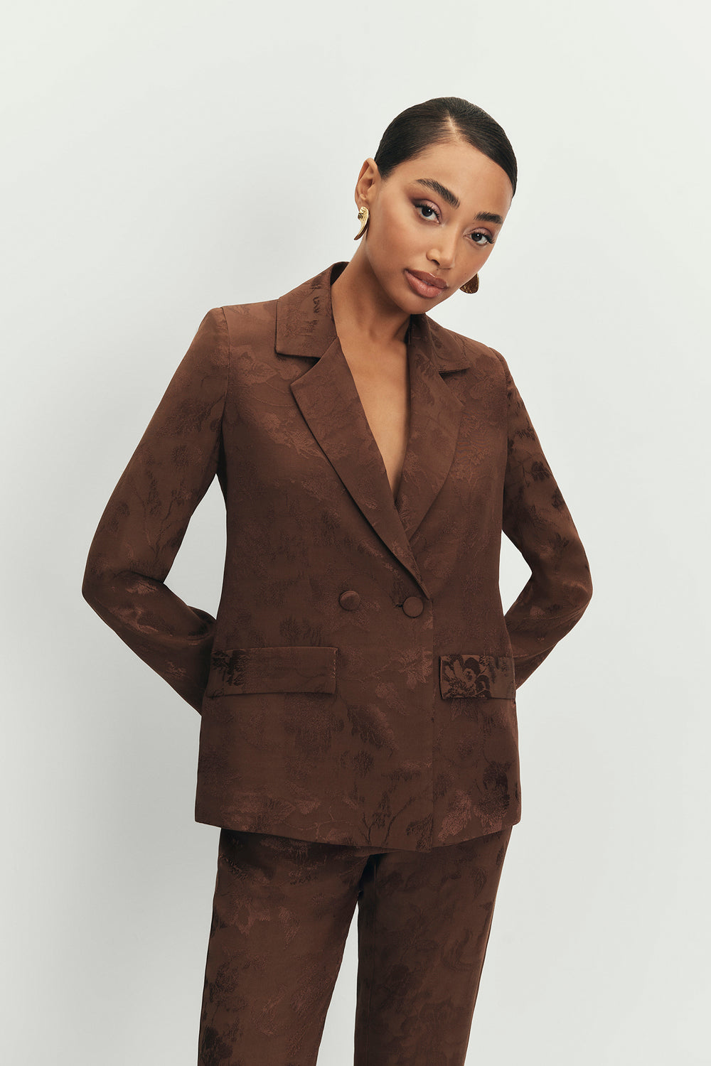 Miphai_Blazer_Chelsea_Marrón_Invitada