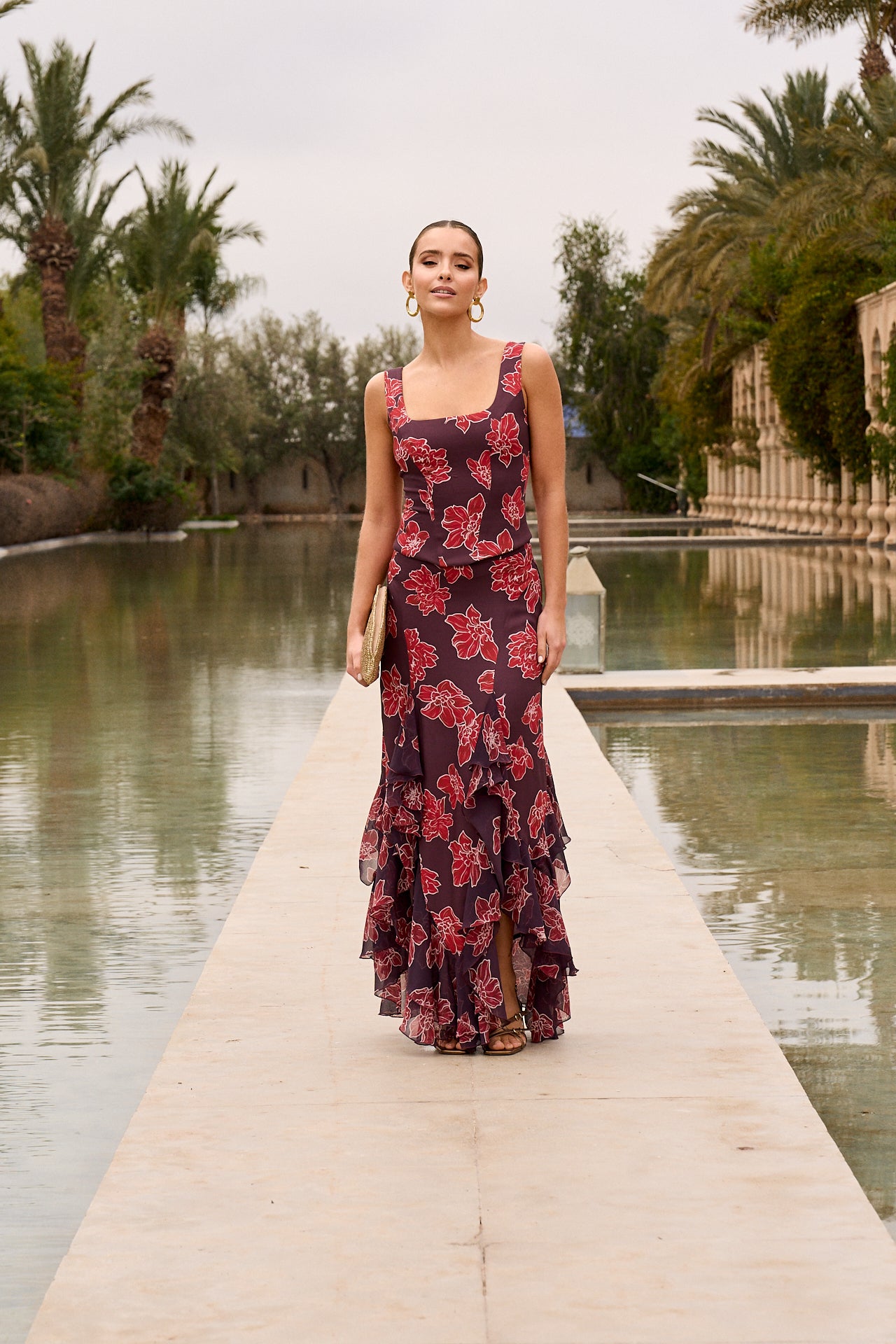 Miphai_Falda_Yara_Estampado_Floral_Berenjena_Invitada