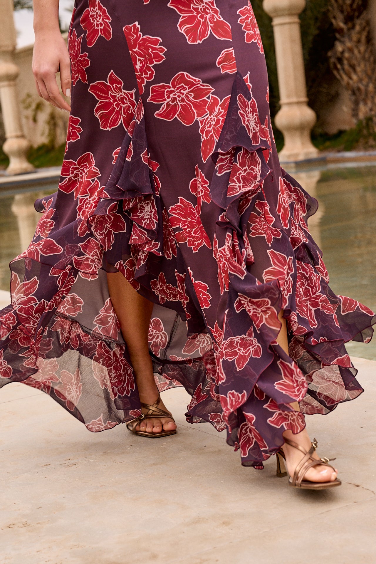 Miphai_Falda_Yara_Estampado_Floral_Berenjena_Invitada