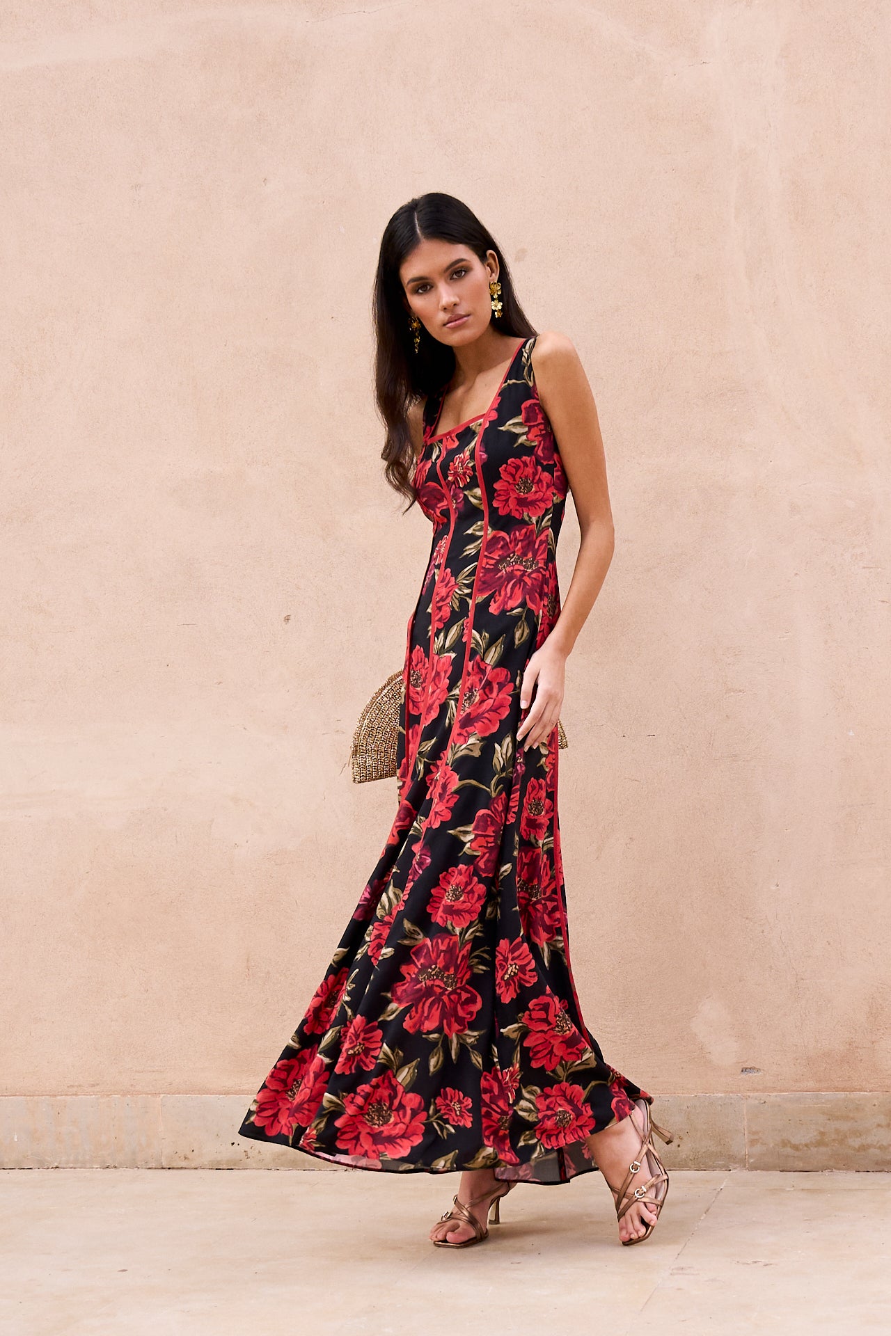 Miphai_Vestido_Jamila_Negro_Invitada