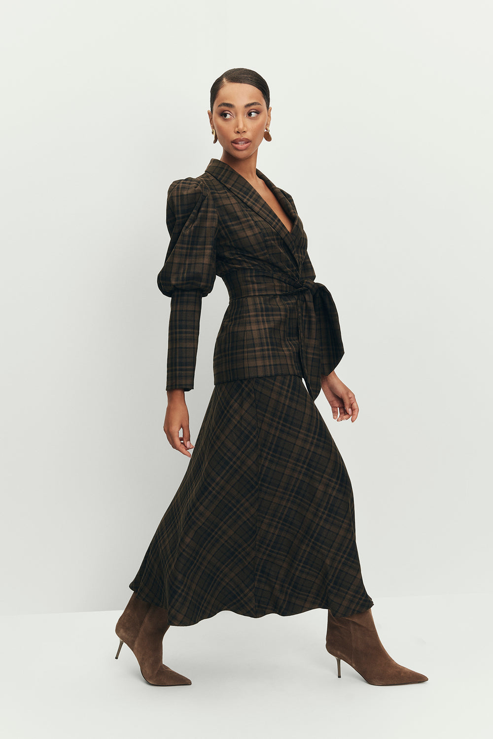 Miphai_Chaqueta_Eos_Cuadros_Marrón_Invitada