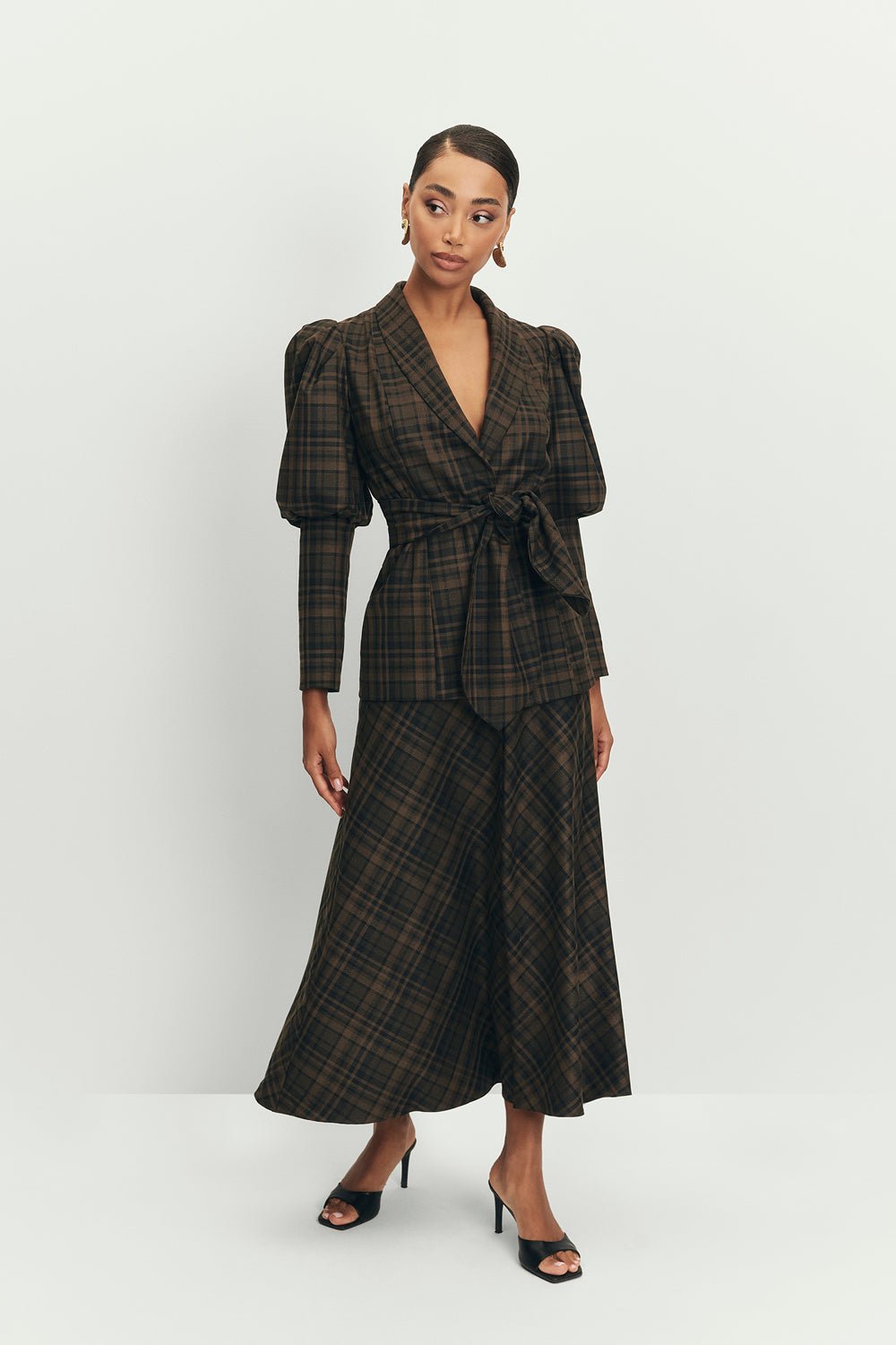 Miphai_Chaqueta_Eos_Cuadros_Marrón_Invitada