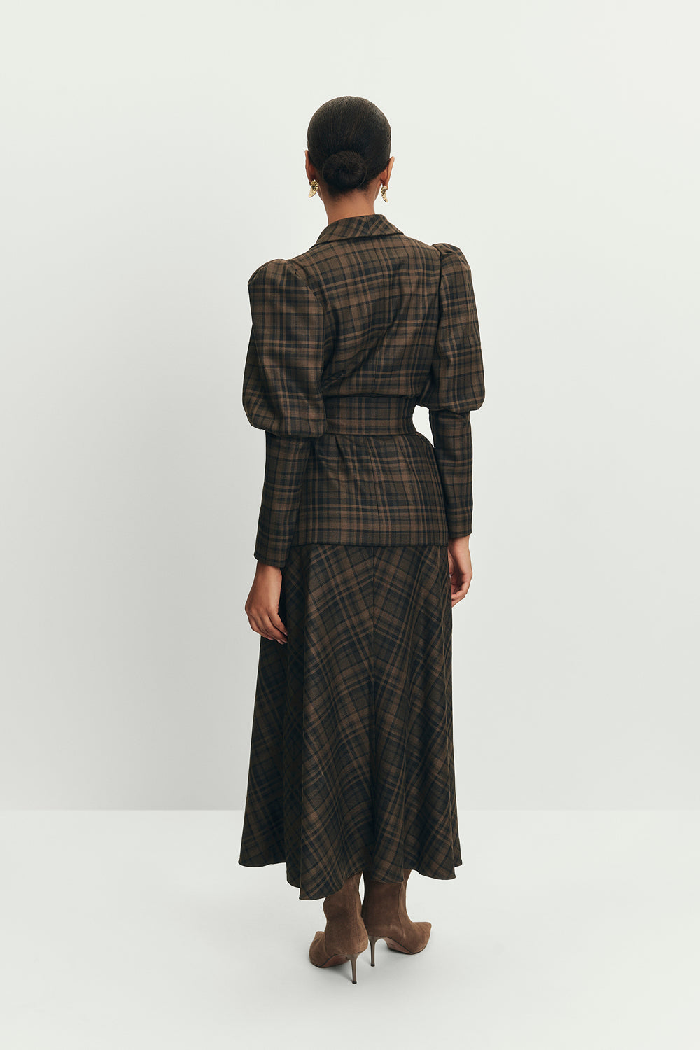 Miphai_Chaqueta_Eos_Cuadros_Marrón_Invitada