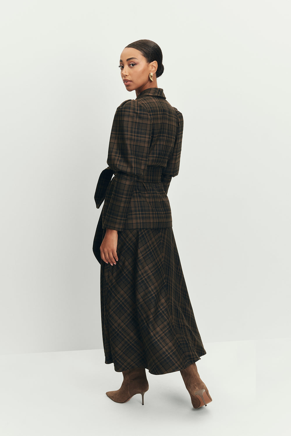 Miphai_Chaqueta_Eos_Cuadros_Marrón_Invitada