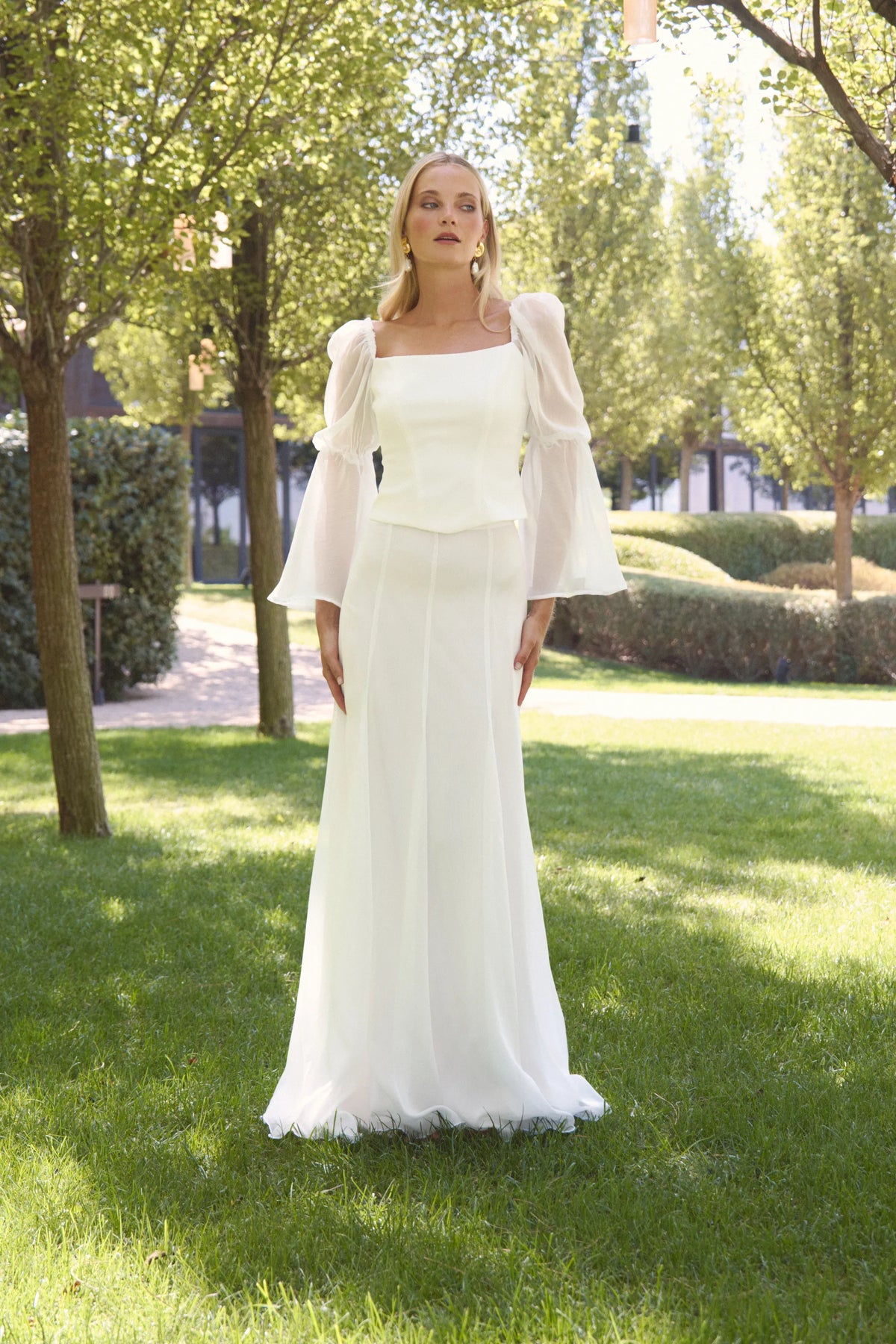 Miphai Falda Adeline Blanco Novia Frente
