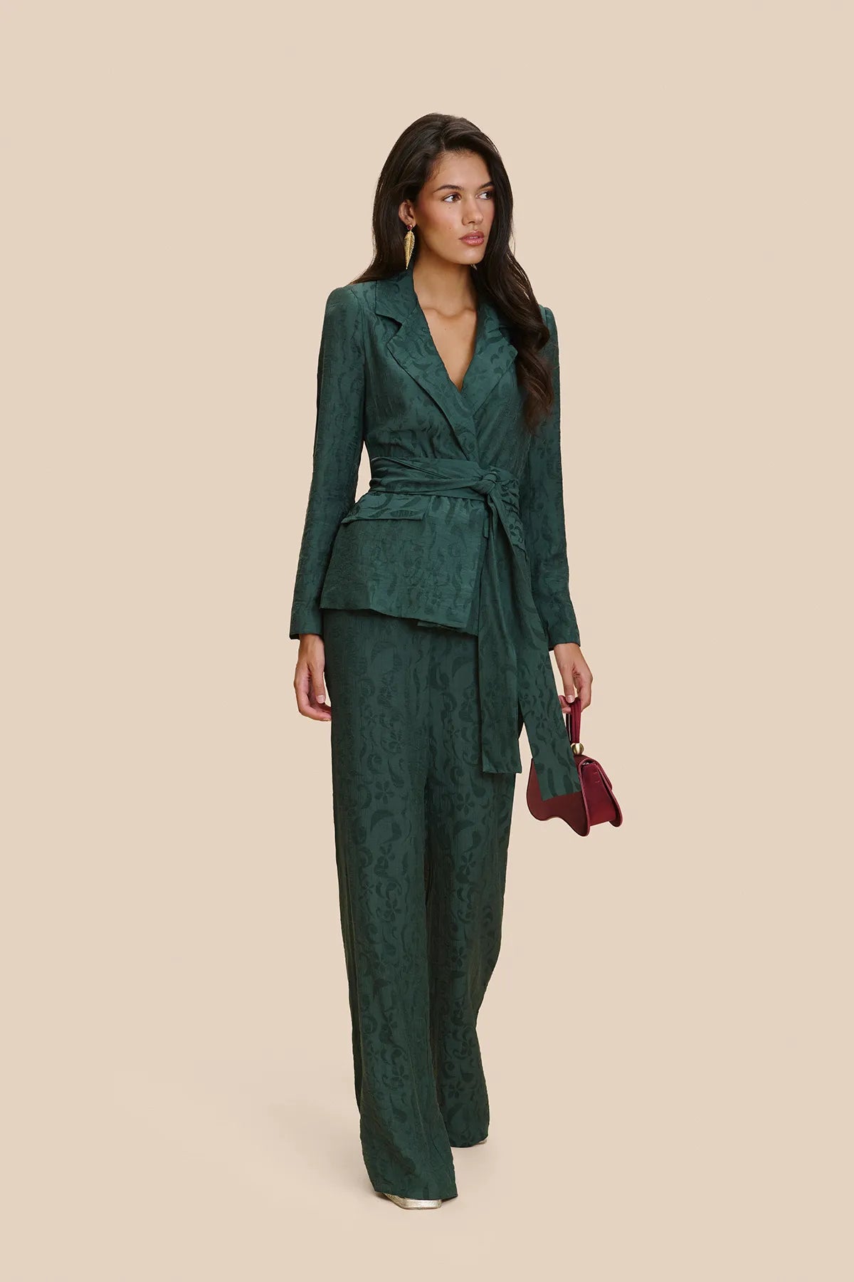 Miphai Pantalón Chelsea Verde Invitada Estudio Frente