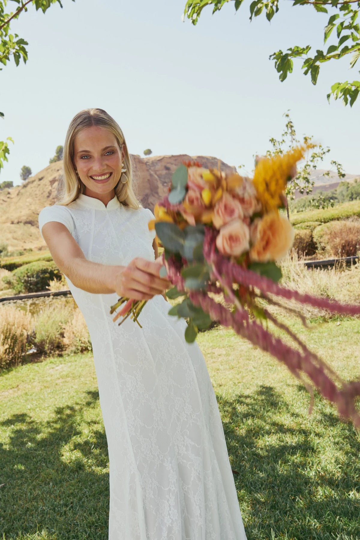 Miphai Vestido Amelie Blanco Novia Detalle