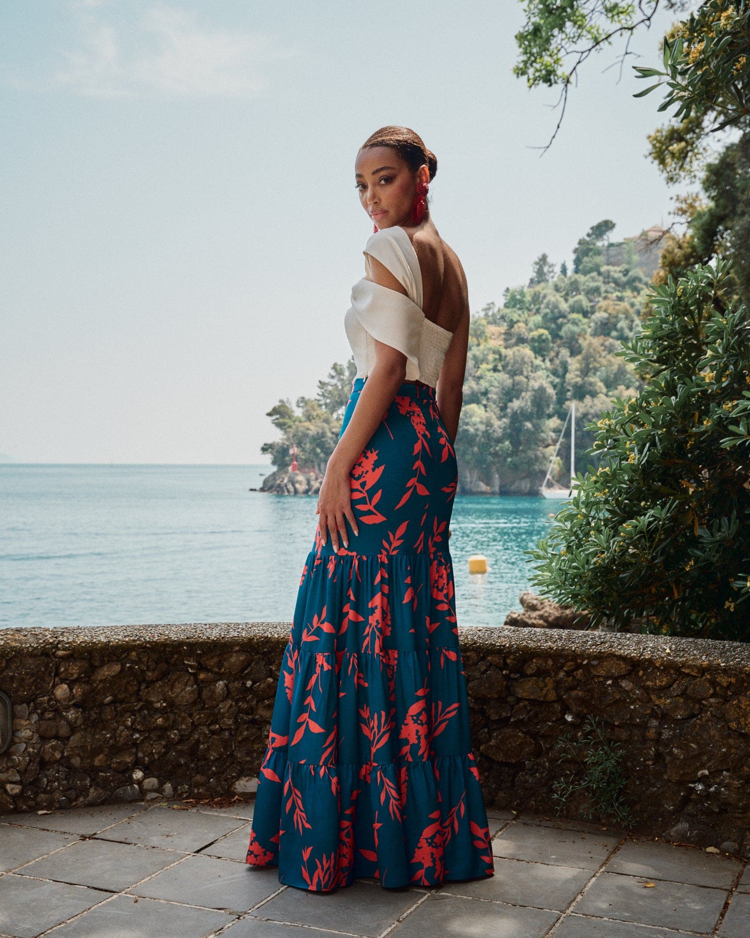 Top Invitada Asimétrico Gabi Blanco espalda Miphai