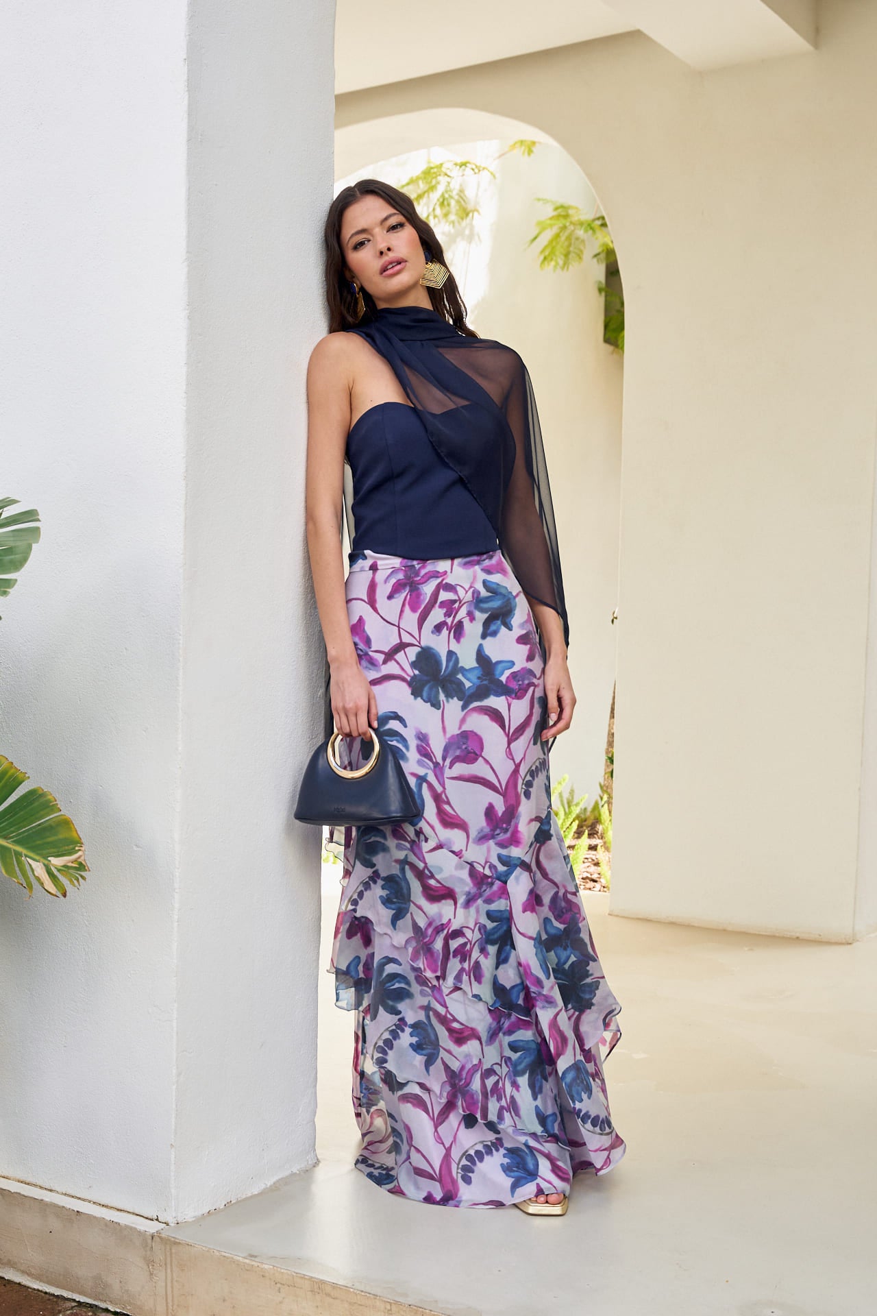 Top Marea Azul Marino con escote palabra de honor en forma de corazón y pinzas