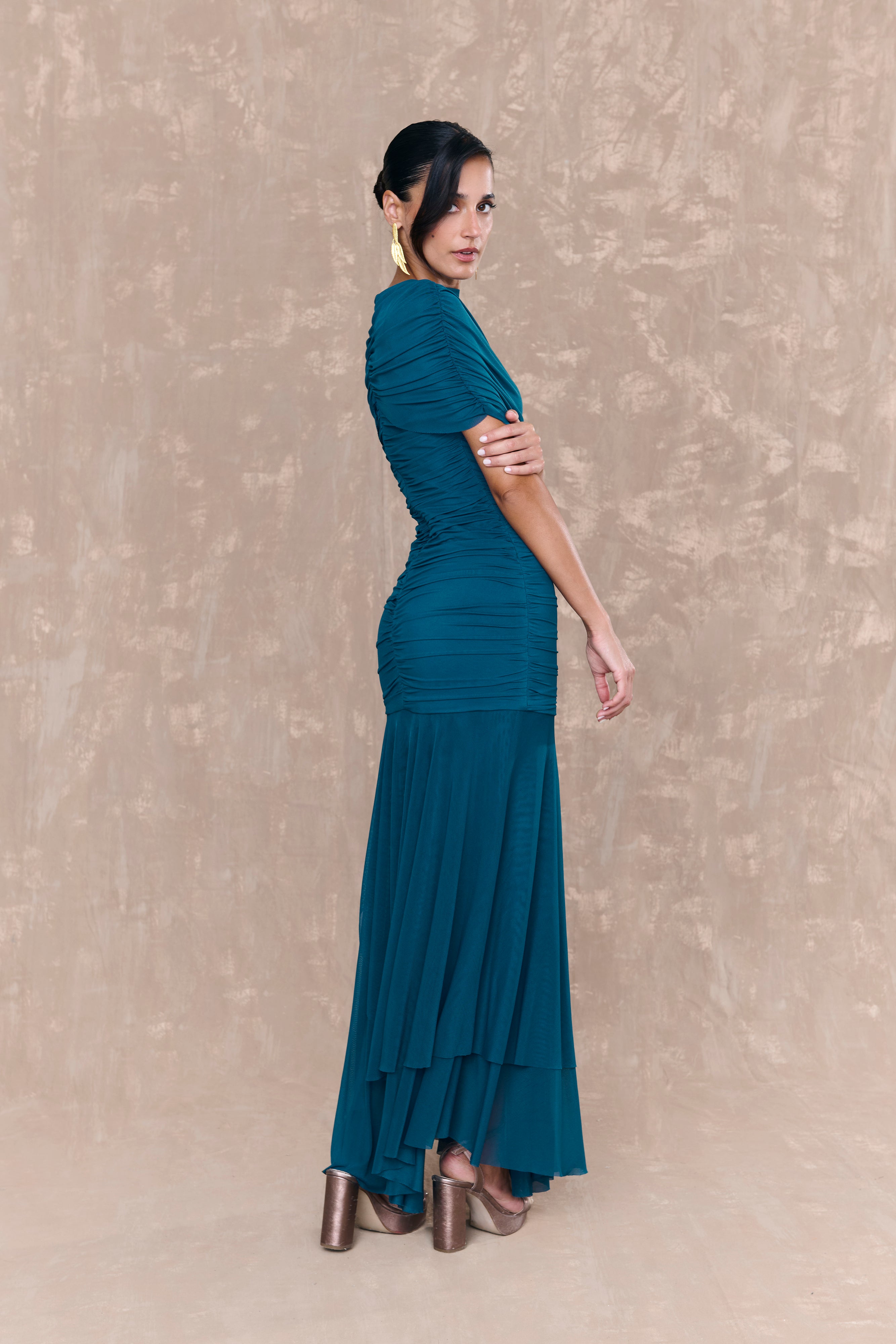 vestido invitada elegante margot azul petroleo