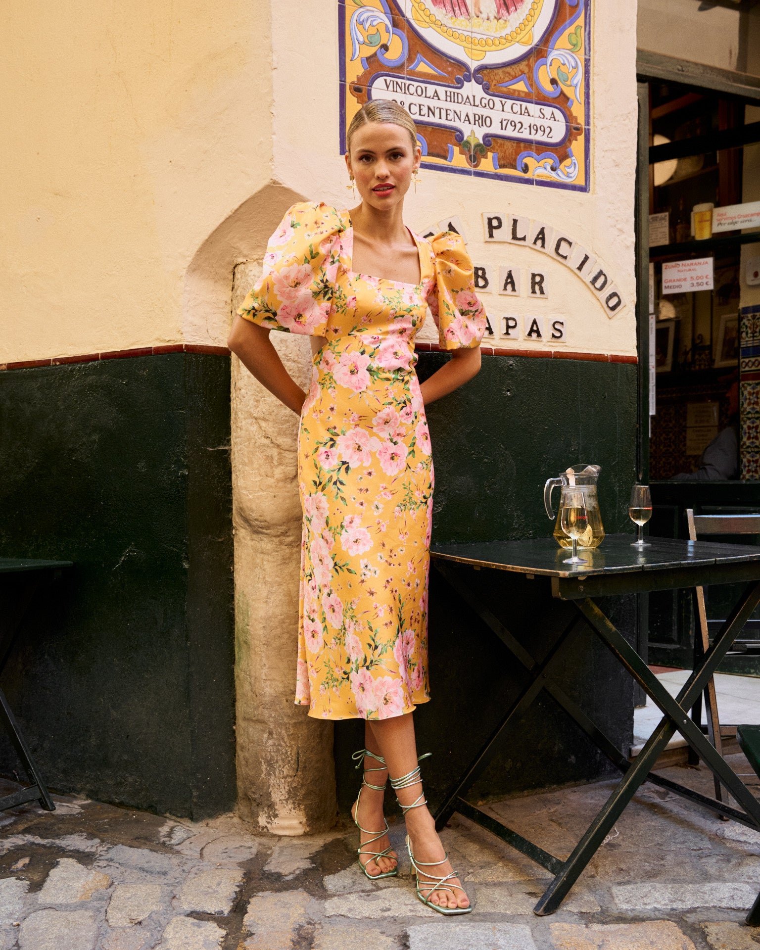 Vestido Pipa Estampado Floral Amarillo Midi Manga Corta Invitada