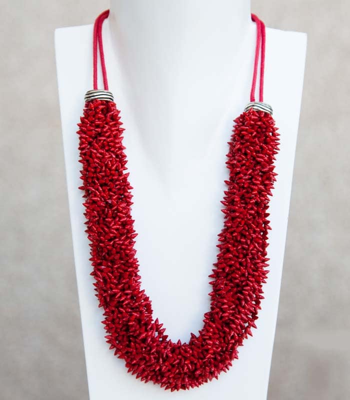 Accesorio collar Invitada Vermello Collar de fiesta Rojo conchas marinas