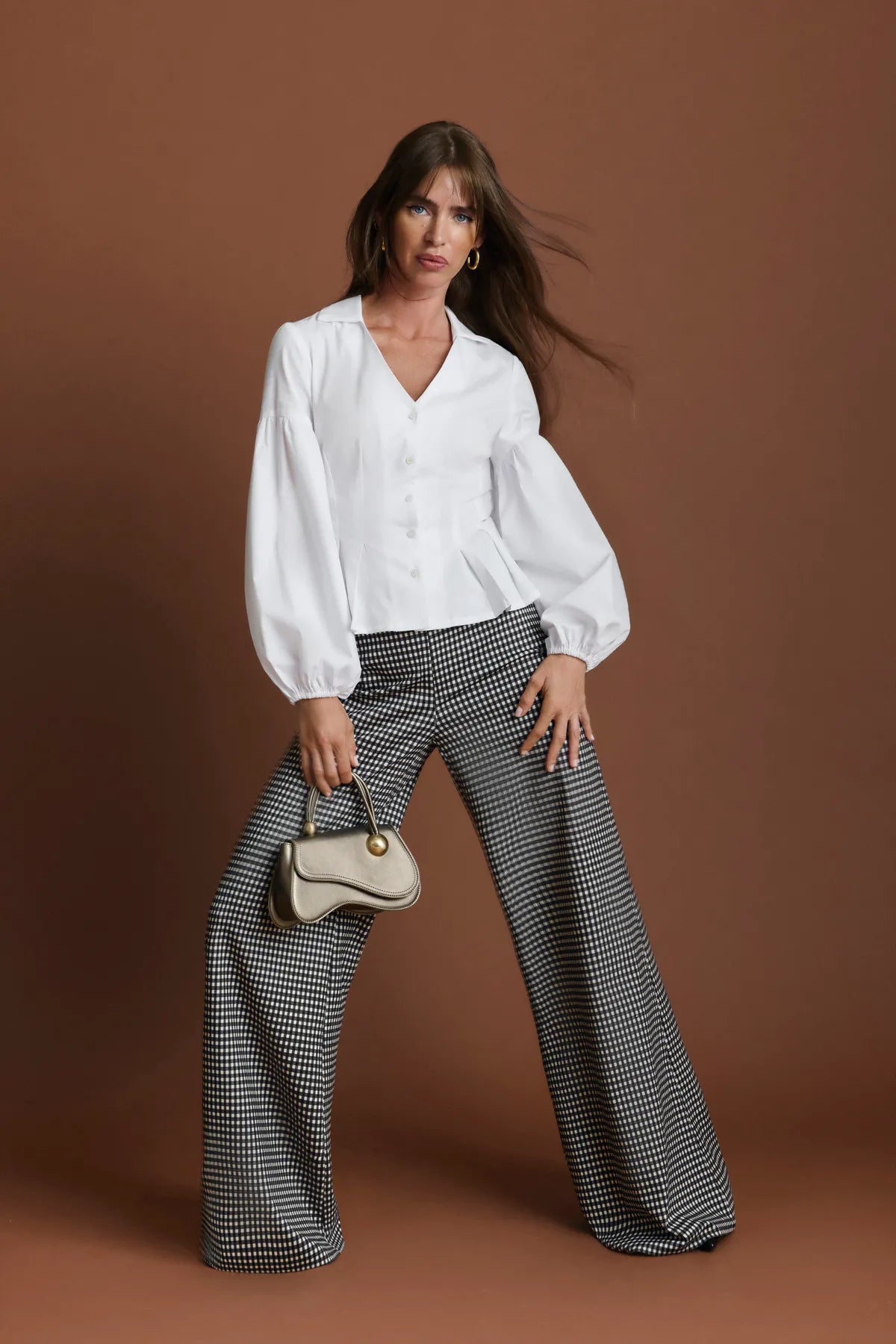 Miphai Blusa Sabine Blanco Casual Pose