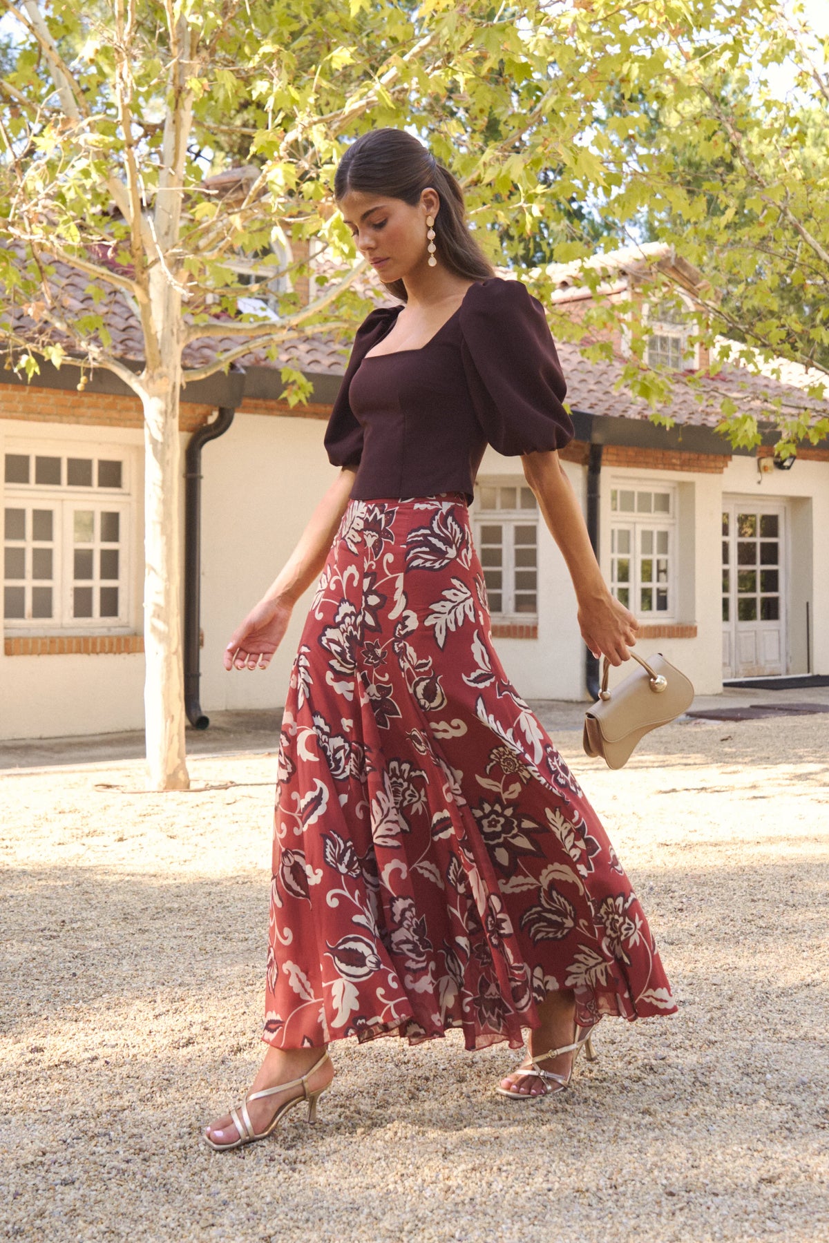 Miphai Falda Miranda Estampado Terracota Invitada Andando