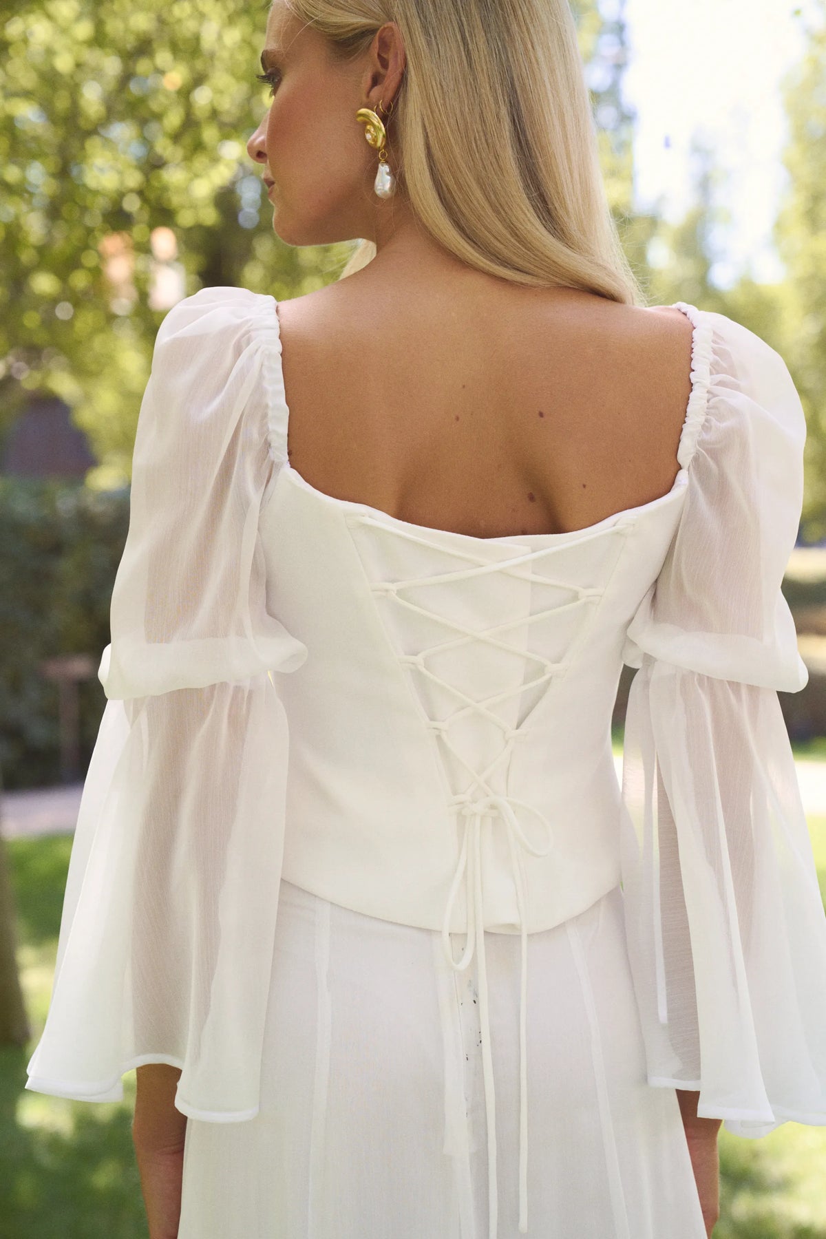 Miphai Top Adeline Blanco Novia Espalda Detalle