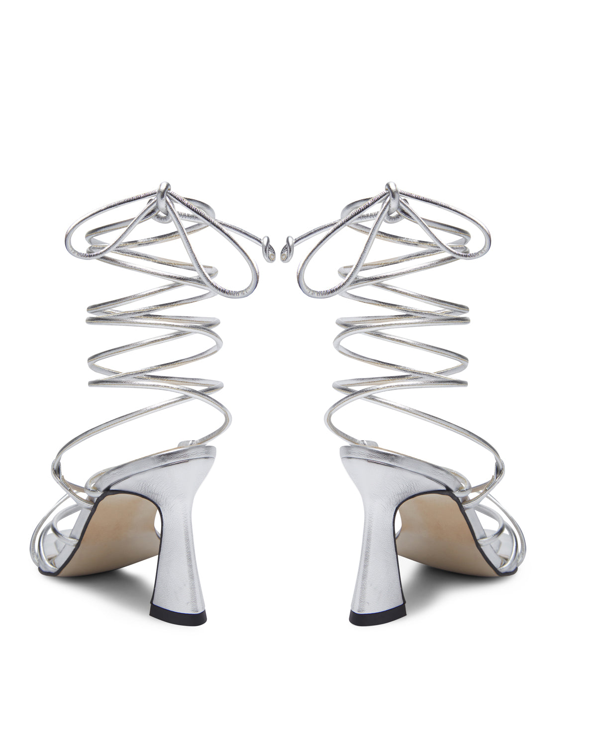 Sandalia evento fiesta  Cairo de piel plata  tiras  tacón ancho sin plataforma talón descubierto