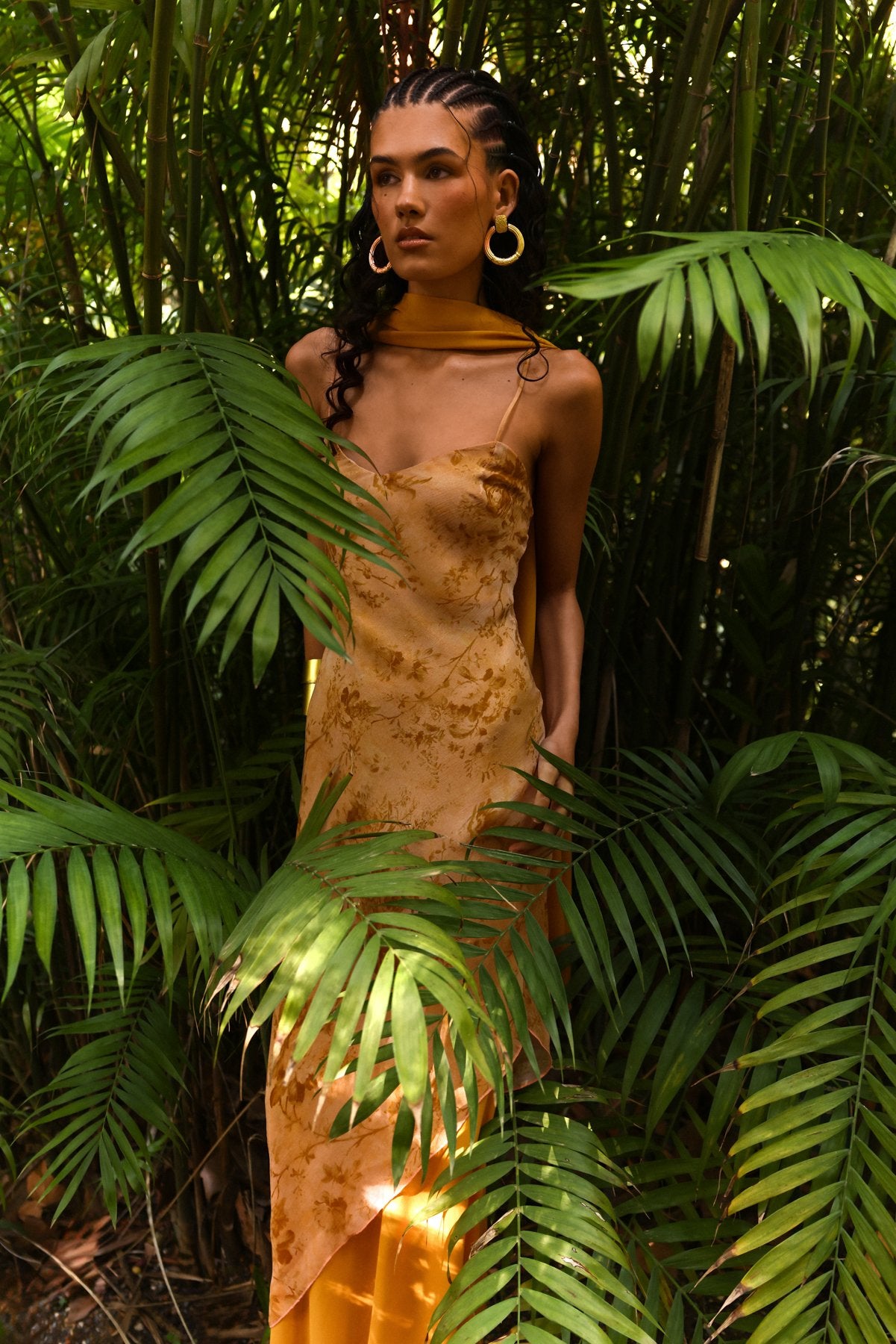 MIPHAI Vestido Moka Mostaza Invitada