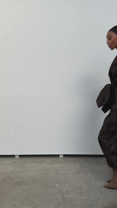 Miphai_Chaqueta_Eos_Cuadros_Marrón_Invitada