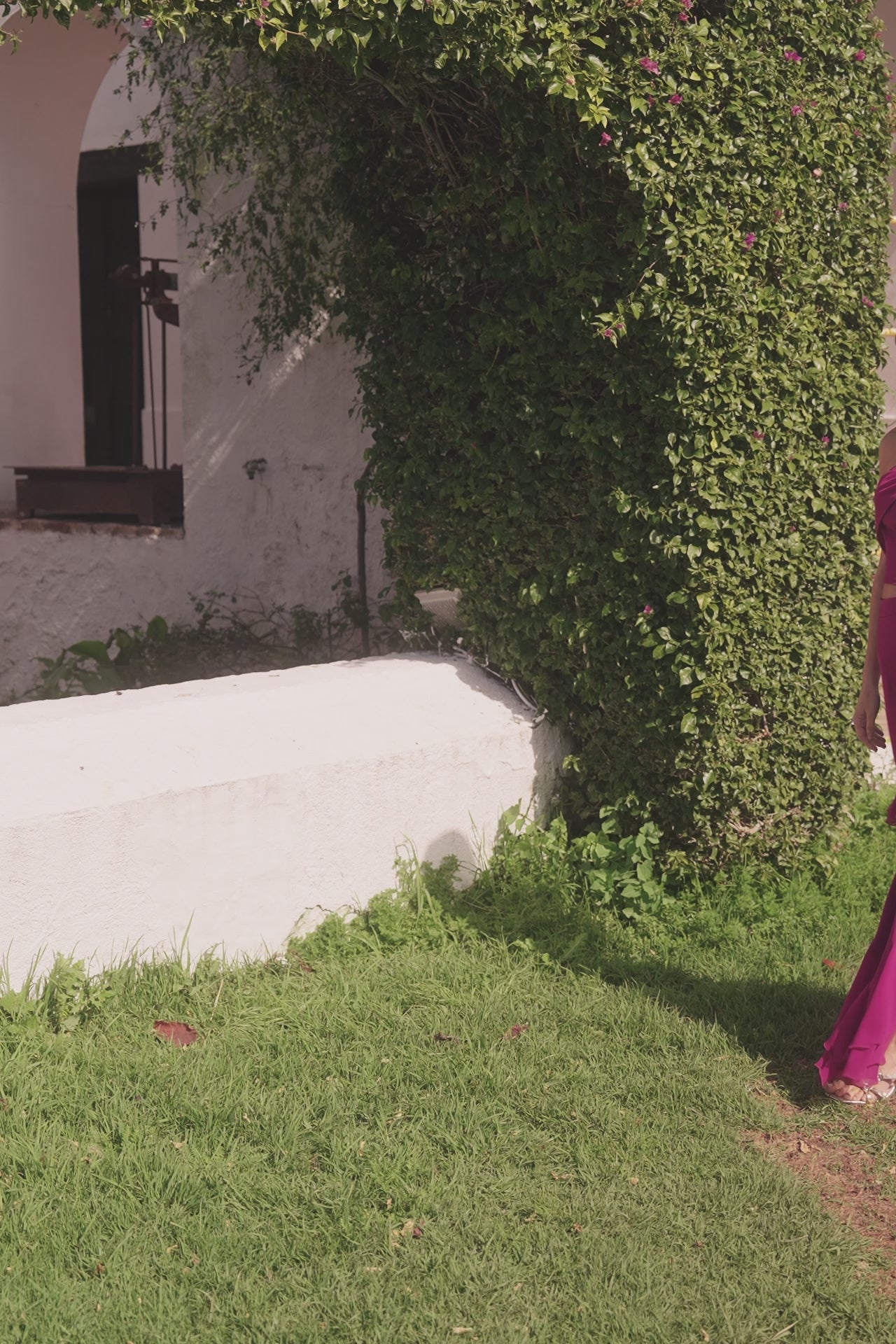 Miphai_Top_Gabi_Asimétrico_Buganvilla_Invitada