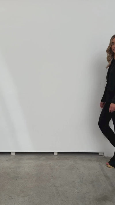 Miphai_Pantalón_Flare_Chelsea_Negro_Invitada