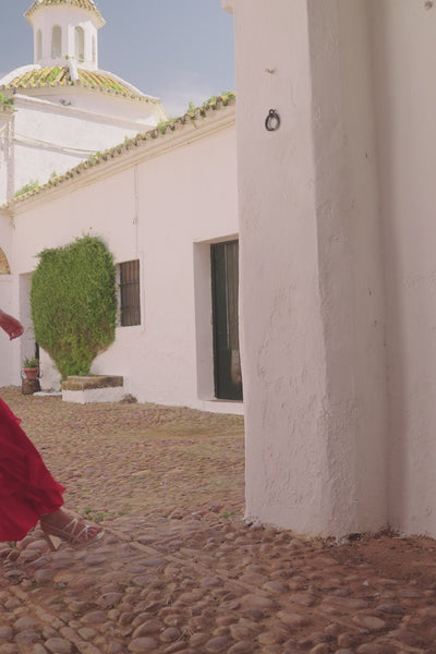 Miphai_Falda_Samara_Rojo_Invitada